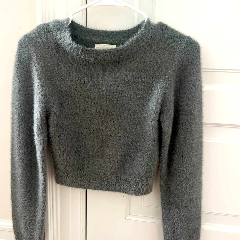 fuzzy gray long sleeve🩶